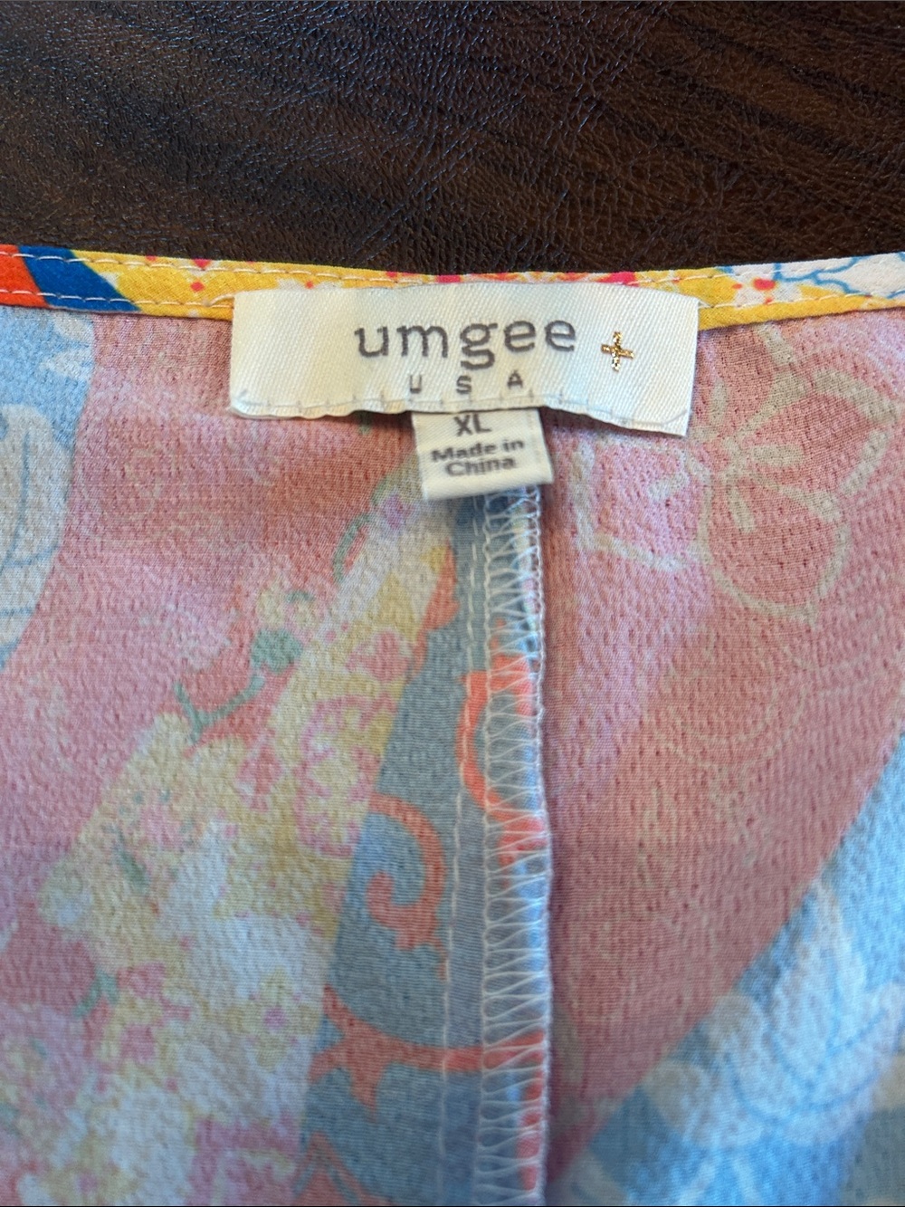 Umgee Multicolor Patchwork V-Neck Blouse in Pink, Blue, Red, Yellow & Cream - Picture 4 of 6